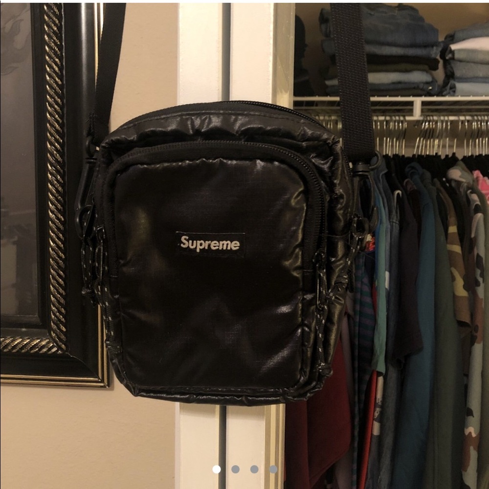 Supreme shoulder bag